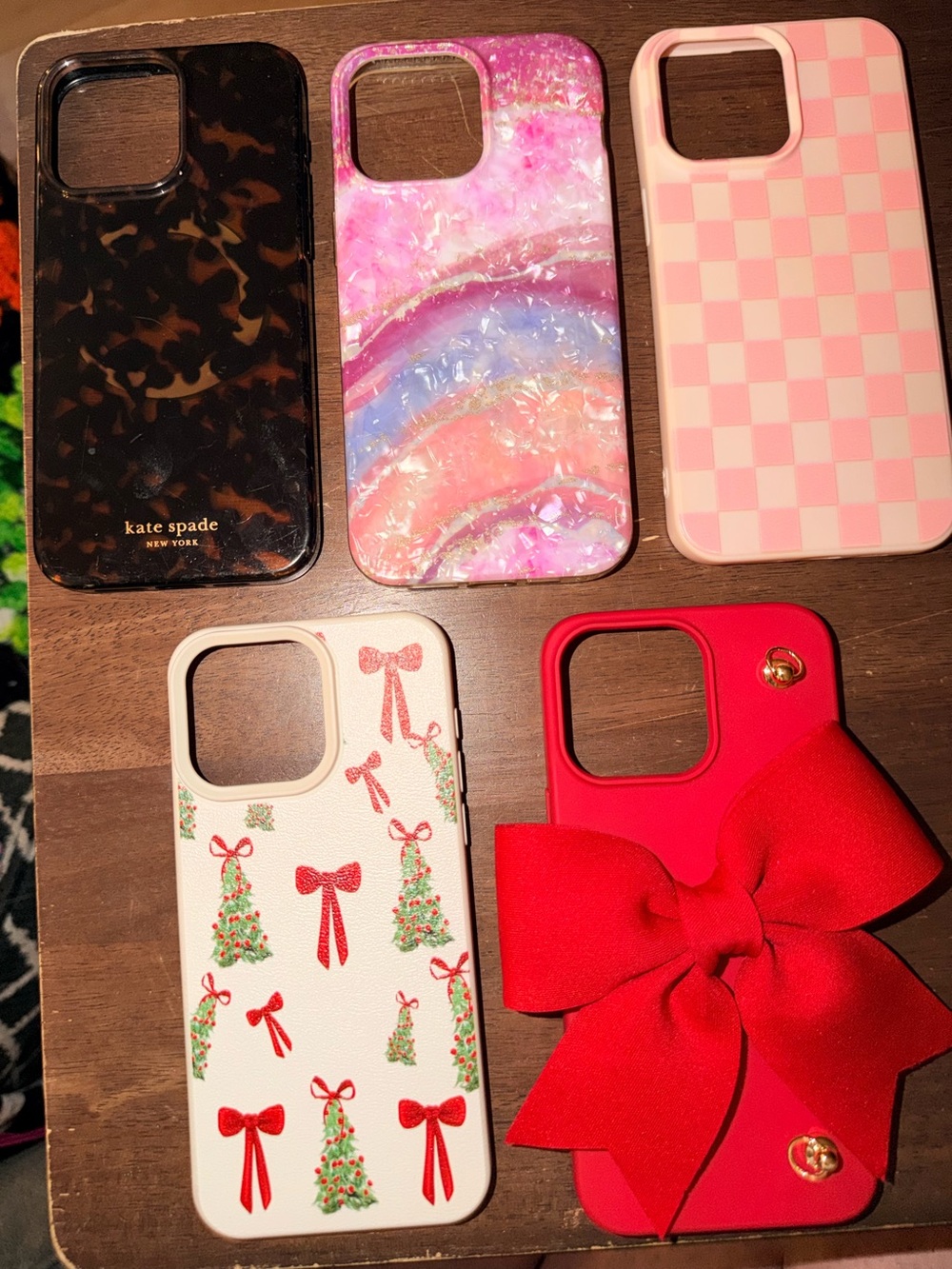 (5) iPhone 15 Pro Max Cases